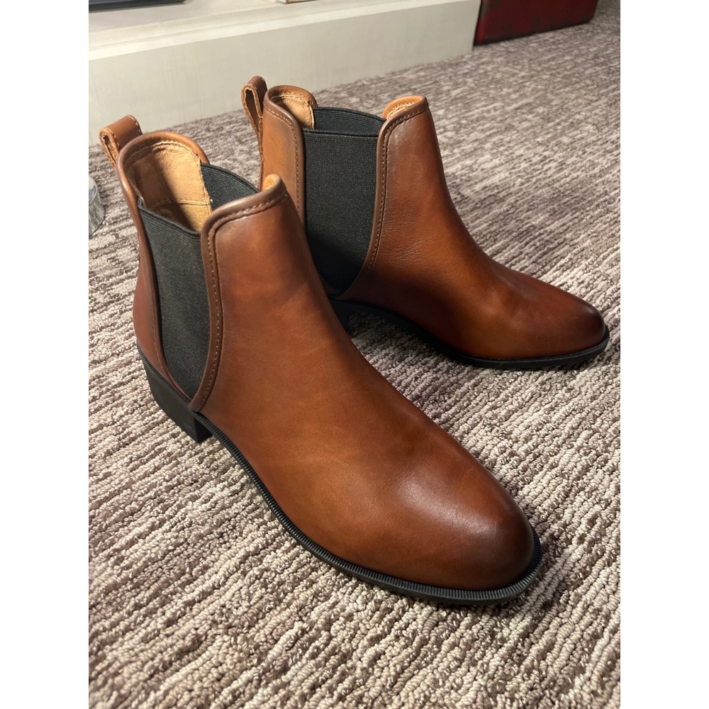 Steve Madden Dares Cognac Leather Chelsea Ankle Boots Womens 8.5M DARES05S1